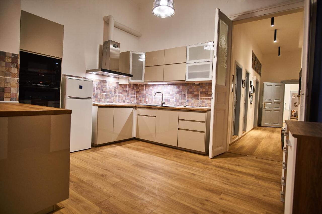 D20 Apartman | Budapest Exterior photo